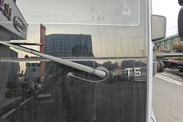 ���ǵ�T5 �Ƹ��� 4.15�׵��Ŵ��綯��դʽ�Ῠ ����151kWhͼƬ