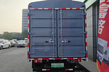 ���ǵ�T5 �Ƹ��� 4.15�׵��Ŵ��綯��դʽ�Ῠ ����151kWhͼƬ