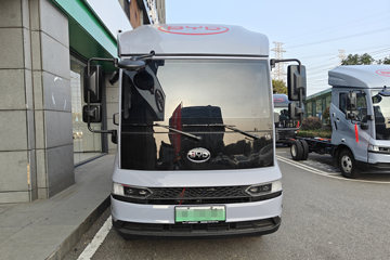 ���ǵ�T5 �Ƹ��� 4.15�׵��Ŵ��綯��դʽ�Ῠ ����151kWhͼƬ