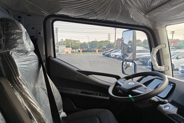 ���ǵ�T5 �Ƹ��� 4.15�׵��Ŵ��綯��դʽ�Ῠ ����151kWhͼƬ