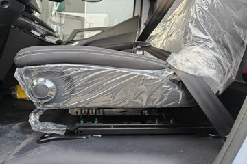 ���ǵ�T5 �Ƹ��� 4.15�׵��Ŵ��綯��դʽ�Ῠ ����151kWhͼƬ