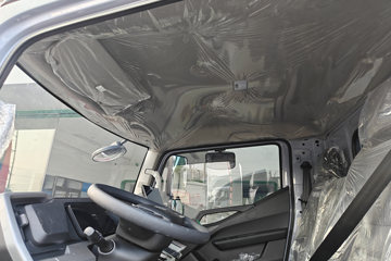 ���ǵ�T5 �Ƹ��� 4.15�׵��Ŵ��綯��դʽ�Ῠ ����151kWhͼƬ