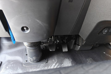 ���ǵ�T5 �Ƹ��� 4.15�׵��Ŵ��綯��դʽ�Ῠ ����151kWhͼƬ