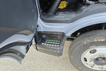 ���ǵ�T5 �Ƹ��� 4.15�׵��Ŵ��綯��դʽ�Ῠ ����151kWhͼƬ