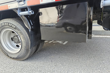 ���ǵ�T5 �Ƹ��� 4.15�׵��Ŵ��綯��դʽ�Ῠ ����151kWhͼƬ