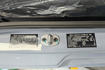 ���ǵ�T5 �Ƹ��� 4.15�׵��Ŵ��綯��դʽ�Ῠ ����151kWhͼƬ