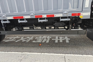 ���ǵ�T5 �Ƹ��� 4.15�׵��Ŵ��綯��դʽ�Ῠ ����151kWhͼƬ