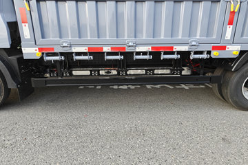 ���ǵ�T5 �Ƹ��� 4.15�׵��Ŵ��綯��դʽ�Ῠ ����151kWhͼƬ