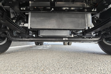 ���ǵ�T5 �Ƹ��� 4.15�׵��Ŵ��綯��դʽ�Ῠ ����151kWhͼƬ