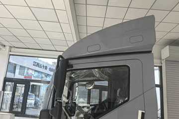 ���ǵ�T5 �Ƹ��� 4.15�׵��Ŵ��綯��ʽ�Ῠ ����151kWhͼƬ