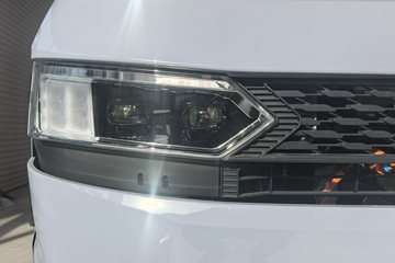 ���ǵ�T5 �Ƹ��� 4.15�׵��Ŵ��綯��ʽ�Ῠ ����151kWhͼƬ