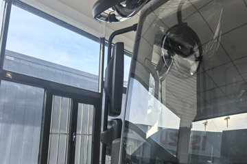 ���ǵ�T5 �Ƹ��� 4.15�׵��Ŵ��綯��ʽ�Ῠ ����151kWhͼƬ