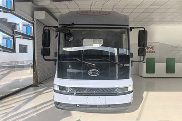 ���ǵ�T5 �Ƹ��� 4.15�׵��Ŵ��綯��ʽ�Ῠ ����151kWhͼƬ