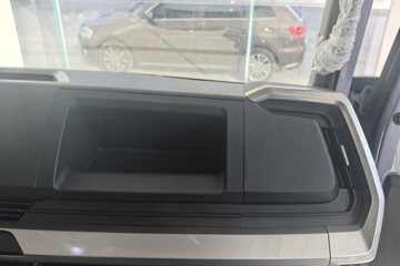 ���ǵ�T5 �Ƹ��� 4.15�׵��Ŵ��綯��ʽ�Ῠ ����151kWhͼƬ