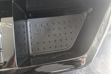 ���ǵ�T5 �Ƹ��� 4.15�׵��Ŵ��綯��ʽ�Ῠ ����151kWhͼƬ