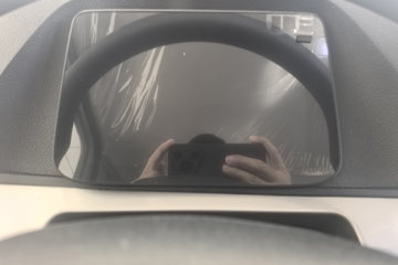 ���ǵ�T5 �Ƹ��� 4.15�׵��Ŵ��綯��ʽ�Ῠ ����151kWhͼƬ