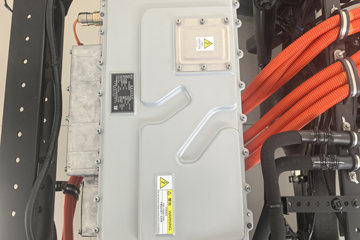 ���ǵ�T5 �Ƹ��� 4.15�׵��Ŵ��綯��ʽ�Ῠ ����151kWhͼƬ