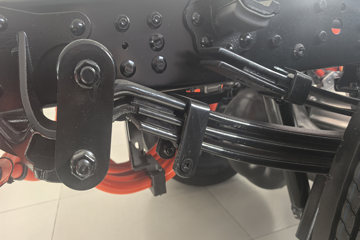 ���ǵ�T5 �Ƹ��� 4.15�׵��Ŵ��綯��ʽ�Ῠ ����151kWhͼƬ