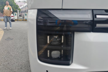 ���ǵ�T4 �Ƽ��� 3.815�׵��Ŵ��綯��դʽ�Ῠ ����62.4kWhͼƬ