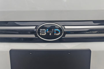 ���ǵ�T4 �Ƽ��� 3.815�׵��Ŵ��綯��դʽ�Ῠ ����62.4kWhͼƬ