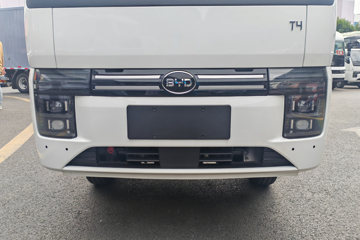 ���ǵ�T4 �Ƽ��� 3.815�׵��Ŵ��綯��դʽ�Ῠ ����62.4kWhͼƬ