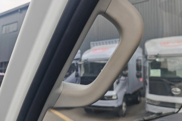 ���ǵ�T4 �Ƽ��� 3.815�׵��Ŵ��綯��դʽ�Ῠ ����62.4kWhͼƬ