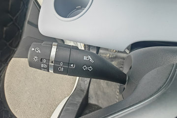 ���ǵ�T4 �Ƽ��� 3.815�׵��Ŵ��綯��դʽ�Ῠ ����62.4kWhͼƬ