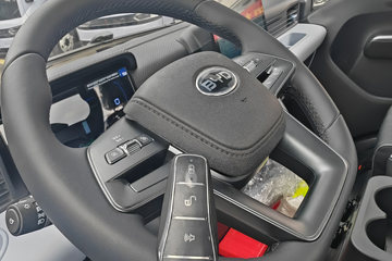 ���ǵ�T4 �Ƽ��� 3.815�׵��Ŵ��綯��դʽ�Ῠ ����62.4kWhͼƬ