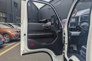 ���ǵ�T4 �Ƽ��� 3.815�׵��Ŵ��綯��դʽ�Ῠ ����62.4kWhͼƬ