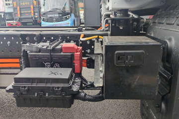 ���ǵ�T4 �Ƽ��� 3.815�׵��Ŵ��綯��դʽ�Ῠ ����62.4kWhͼƬ