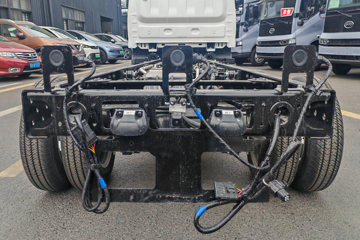 ���ǵ�T4 �Ƽ��� 3.815�׵��Ŵ��綯��դʽ�Ῠ ����62.4kWhͼƬ