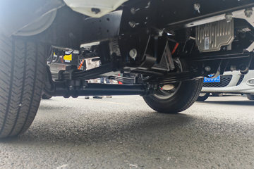 ���ǵ�T4 �Ƽ��� 3.815�׵��Ŵ��綯��դʽ�Ῠ ����62.4kWhͼƬ