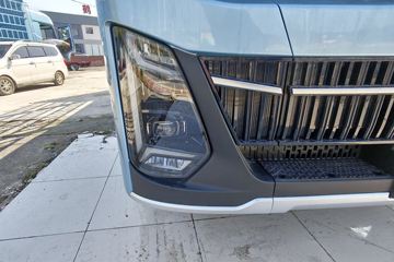 ŷ������3 7L���� 330���� 4X2 ��ʿ��8�� 6.2�ײ�դʽ�ػ���ͼƬ