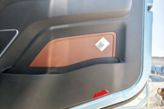 欧曼银河3 7L柴油 330马力 4X2 法士特8档 6.2米仓栅式载货车