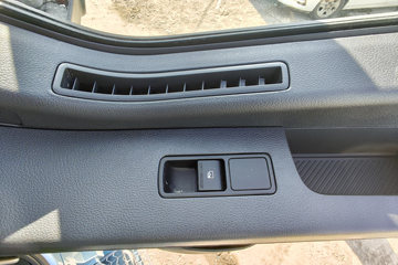 ŷ������3 7L���� 330���� 4X2 ��ʿ��8�� 6.2�ײ�դʽ�ػ���ͼƬ