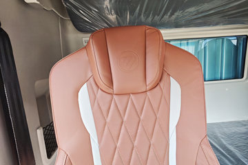 ŷ������3 7L���� 330���� 4X2 ��ʿ��8�� 6.2�ײ�դʽ�ػ���ͼƬ