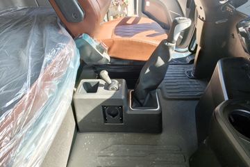 ŷ������3 7L���� 330���� 4X2 ��ʿ��8�� 6.2�ײ�դʽ�ػ���ͼƬ