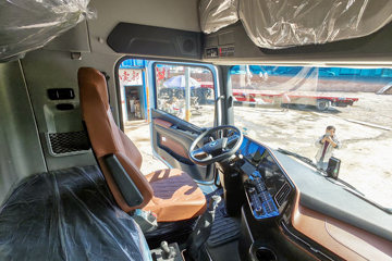 ŷ������3 7L���� 330���� 4X2 ��ʿ��8�� 6.2�ײ�դʽ�ػ���ͼƬ