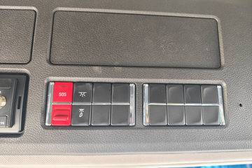 ŷ������3 7L���� 330���� 4X2 ��ʿ��8�� 6.2�ײ�դʽ�ػ���ͼƬ