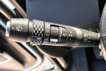 ŷ������3 7L���� 330���� 4X2 ��ʿ��8�� 6.2�ײ�դʽ�ػ���ͼƬ