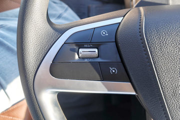 ŷ������3 7L���� 330���� 4X2 ��ʿ��8�� 6.2�ײ�դʽ�ػ���ͼƬ