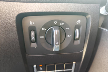 ŷ������3 7L���� 330���� 4X2 ��ʿ��8�� 6.2�ײ�դʽ�ػ���ͼƬ