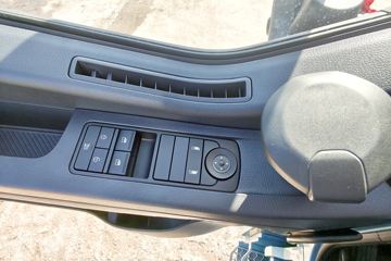 ŷ������3 7L���� 330���� 4X2 ��ʿ��8�� 6.2�ײ�դʽ�ػ���ͼƬ
