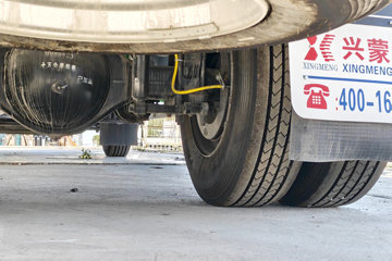 ŷ������3 7L���� 330���� 4X2 ��ʿ��8�� 6.2�ײ�դʽ�ػ���ͼƬ