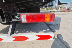 欧曼银河3 7L柴油 330马力 4X2 法士特8档 6.2米仓栅式载货车