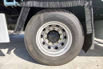 ŷ������3 7L���� 330���� 4X2 ��ʿ��8�� 6.2�ײ�դʽ�ػ���ͼƬ