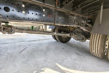 ŷ������3 7L���� 330���� 4X2 ��ʿ��8�� 6.2�ײ�դʽ�ػ���ͼƬ