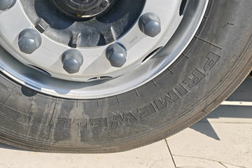 ŷ������3 7L���� 330���� 4X2 ��ʿ��8�� 6.2�ײ�դʽ�ػ���ͼƬ