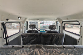 祥菱U7&nbsp;电动封闭厢货驾驶室图片