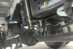 庆铃五十铃100P 2025悦享版 2.5L柴油 131马力 五十铃5档 3.245米双排栏板轻卡